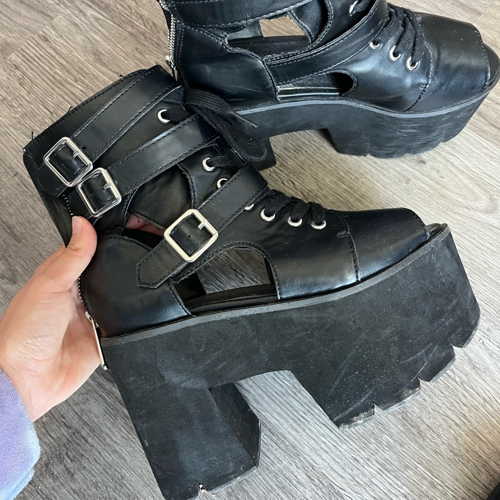 killstar chunky platform heels